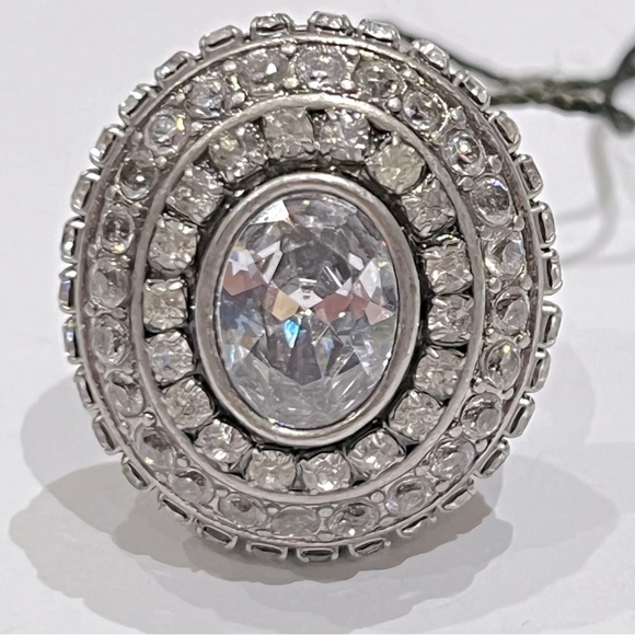 NWT Juicy Couture Clear Oval Faceted Center Crystal Ring w/ Clear Pave Crystals - Picture 2 of 9